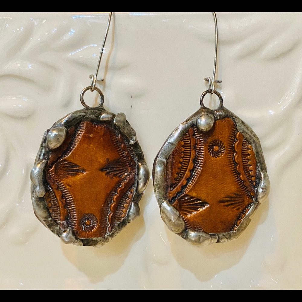 Leather earrings